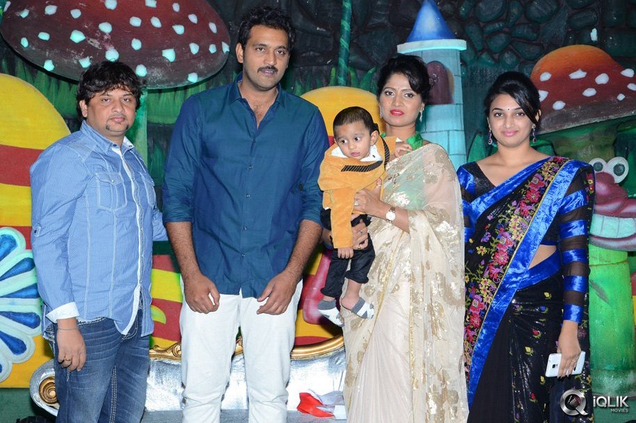 Ajay-Son-Dheeran-1st-Birthday-Celebrations-2014